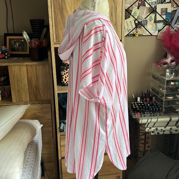 Time & Tru Gauzy Hooded Swim Coverup - XL - Picture 2 of 4